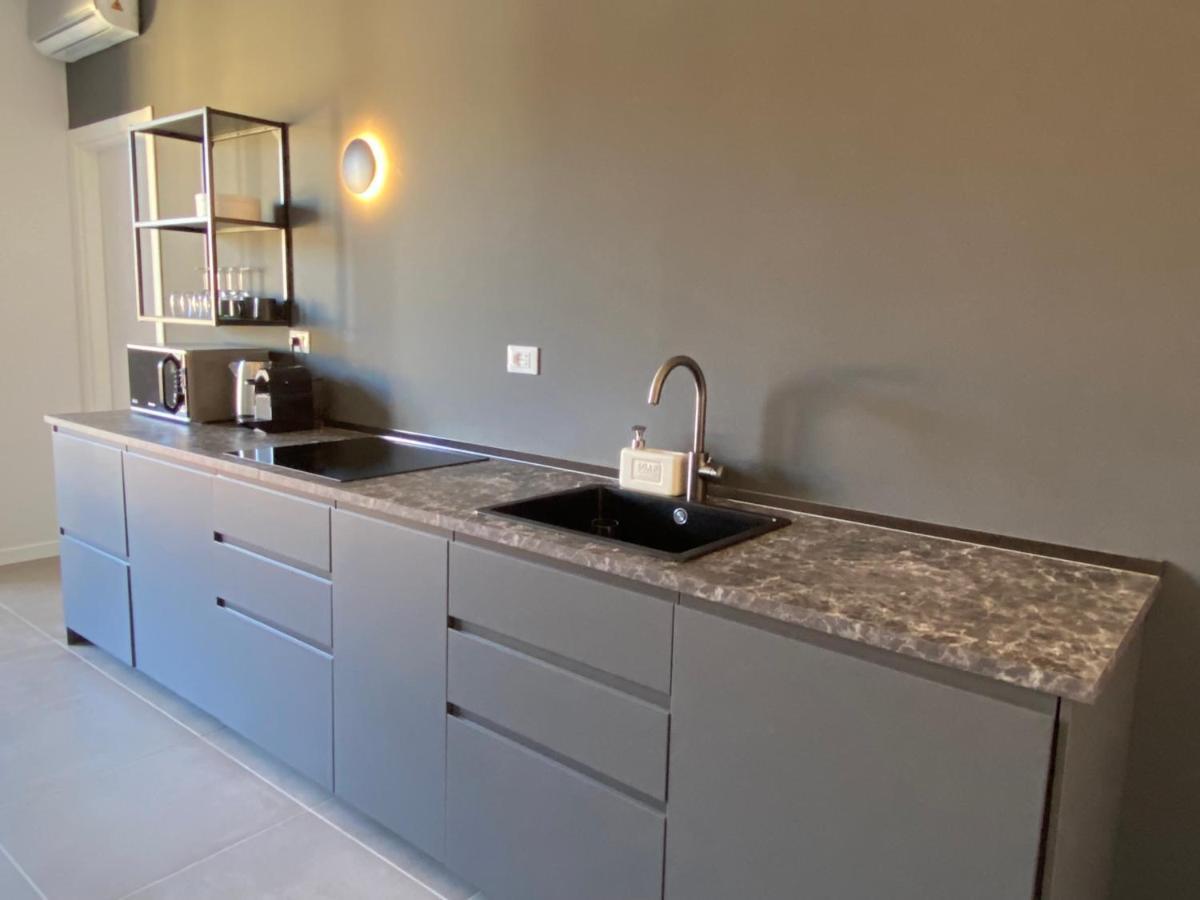 Vittoria Holiday Home Верона Экстерьер фото