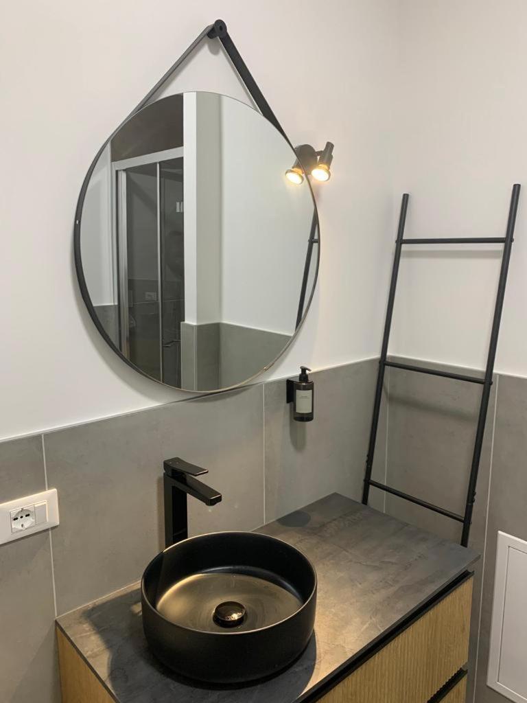 Vittoria Holiday Home Верона Экстерьер фото